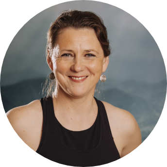 Darina Enz, Yogalehrerin